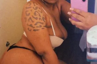 LASTDAYS COME SEE YOUR FAVORITE FREAK BEFORE ITS TO LATE 😘⚠Slippery when wet. I like watching you unravel slowly. 🤤Step up i dont rush i take over 😘💦. 😈💦 - Image 8